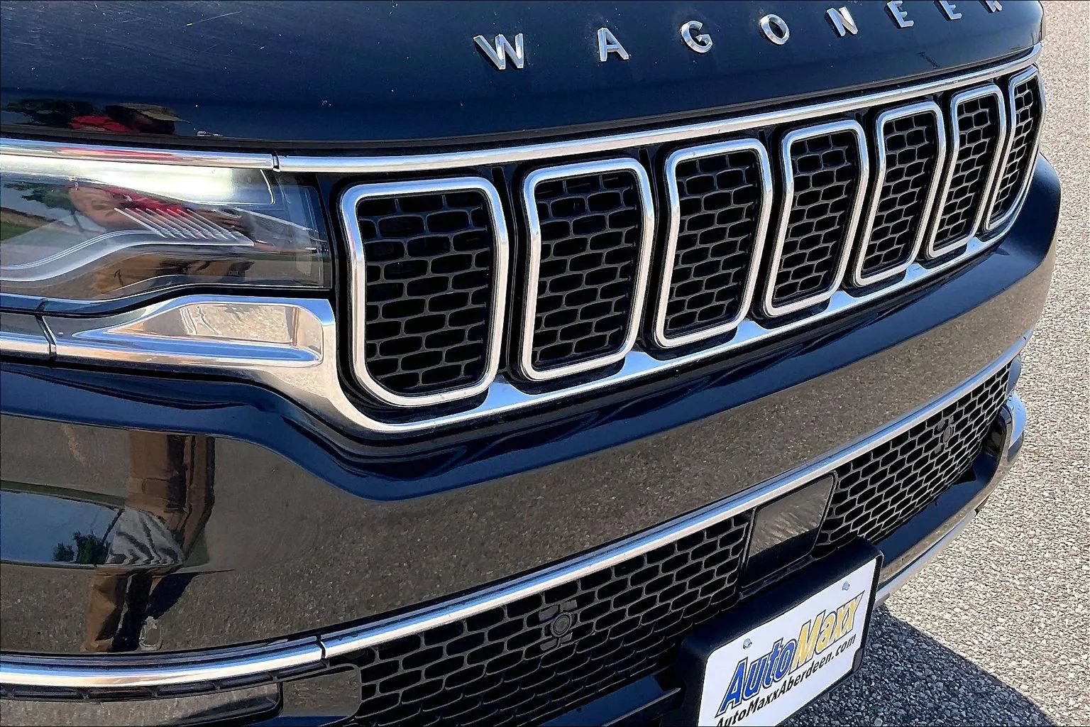 Used 2024 Jeep Wagoneer L Series II w/ Flexible Seating Group AWD/4WD image 36