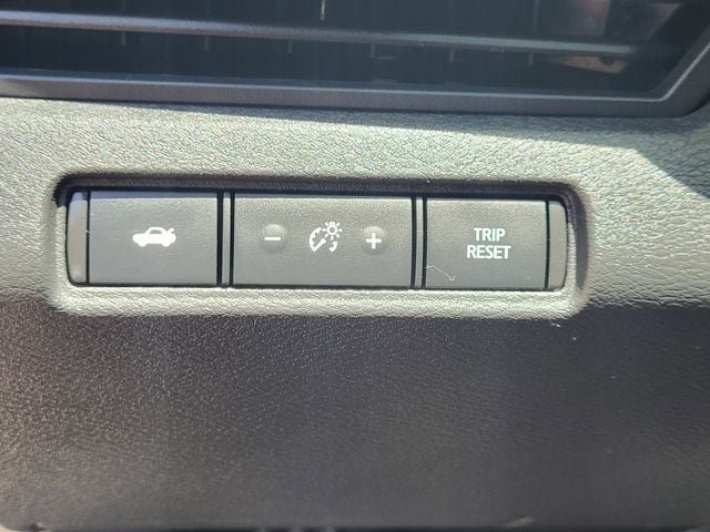 Certified 2025 Nissan Altima 2.5 S FWD image 9