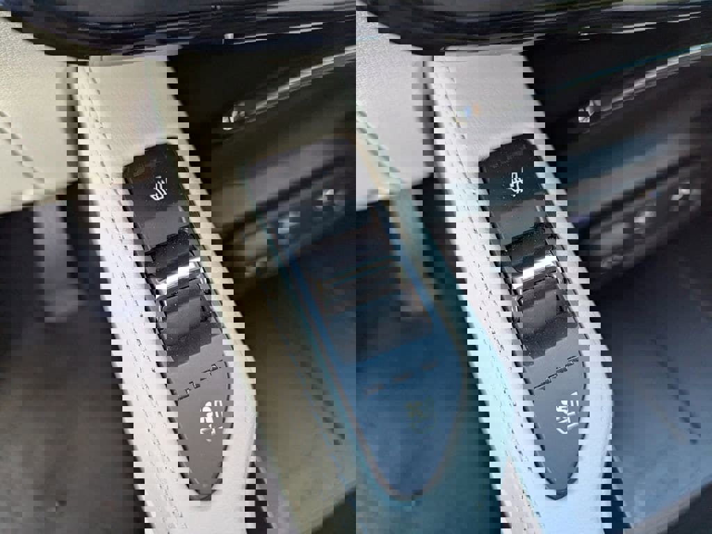 Certified 2023 Kia Telluride EX w/ EX Captain's Chair Package image 23