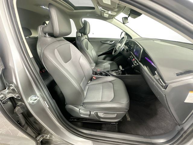 Used 2023 Kia Niro EX Touring FWD image 30