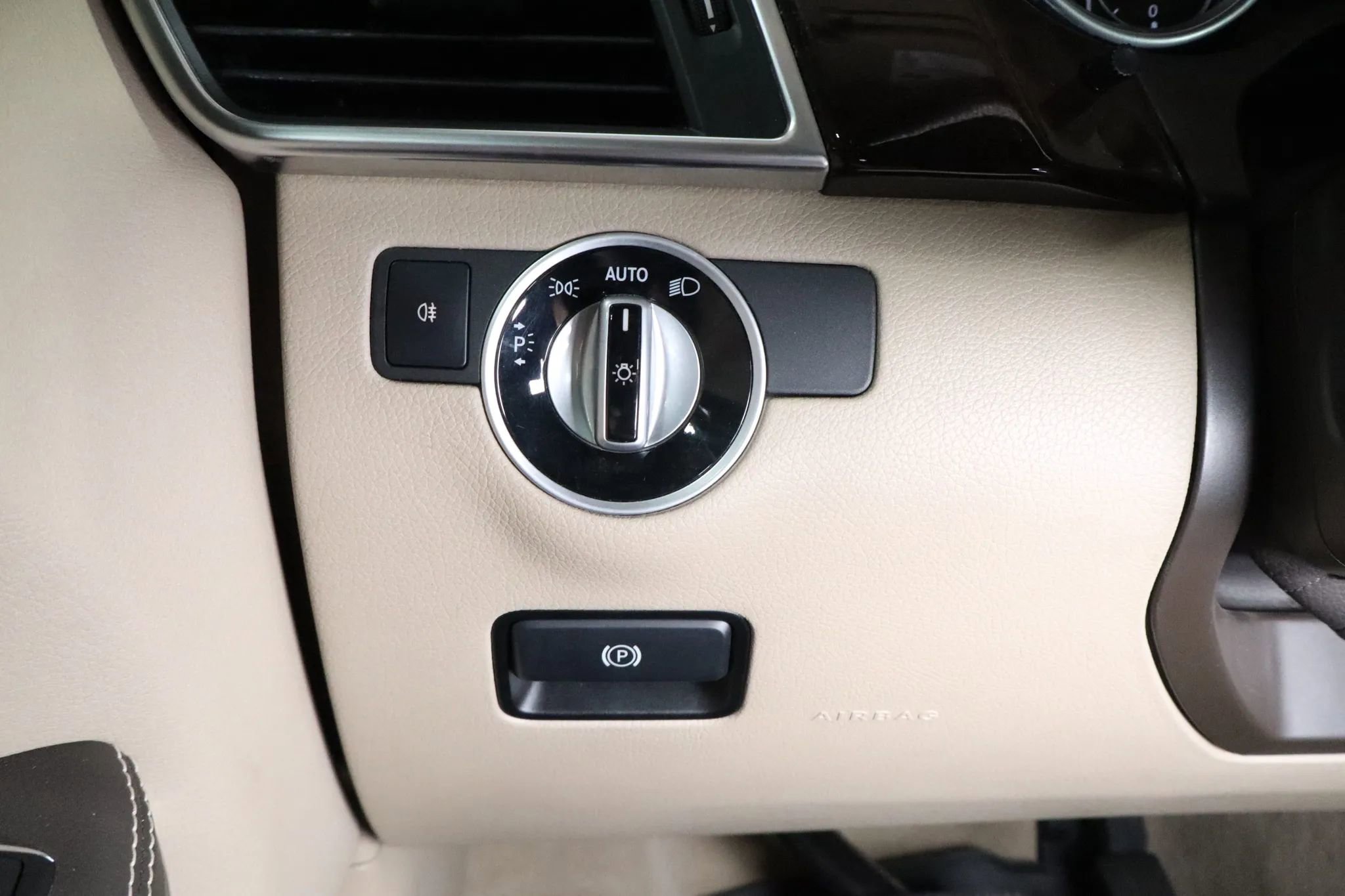 Used 2013 Mercedes-Benz GL 320 BlueTEC 4MATIC image 24