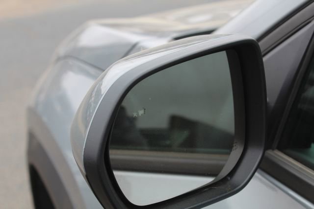 Used 2025 Chevrolet Equinox LT w/ Convenience Package II FWD image 13