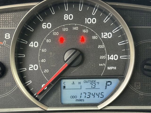 Used 2013 Toyota RAV4 XLE image 19