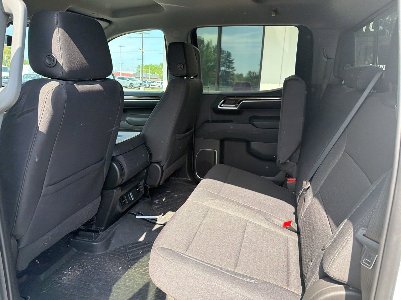 Used 2024 Chevrolet Silverado 1500 LT image 5
