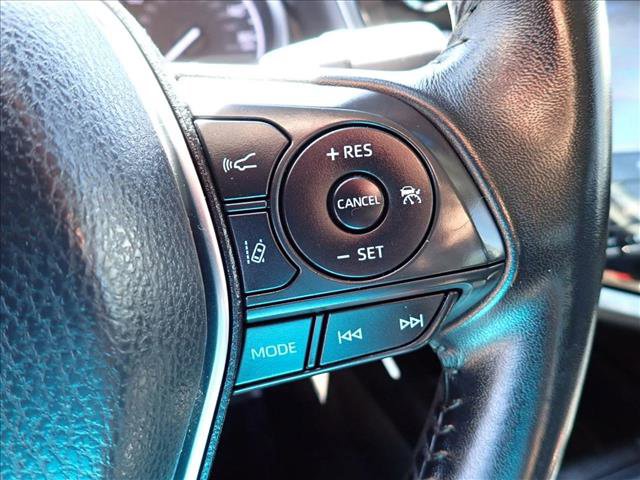 Used 2020 Toyota Camry SE FWD image 19