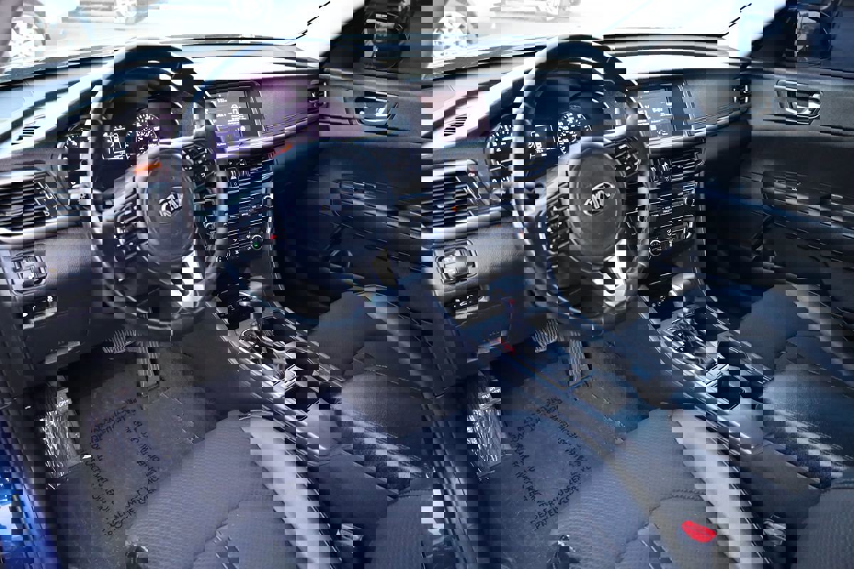 Used 2018 Kia Optima S w/ Panoramic Sunroof Package image 20