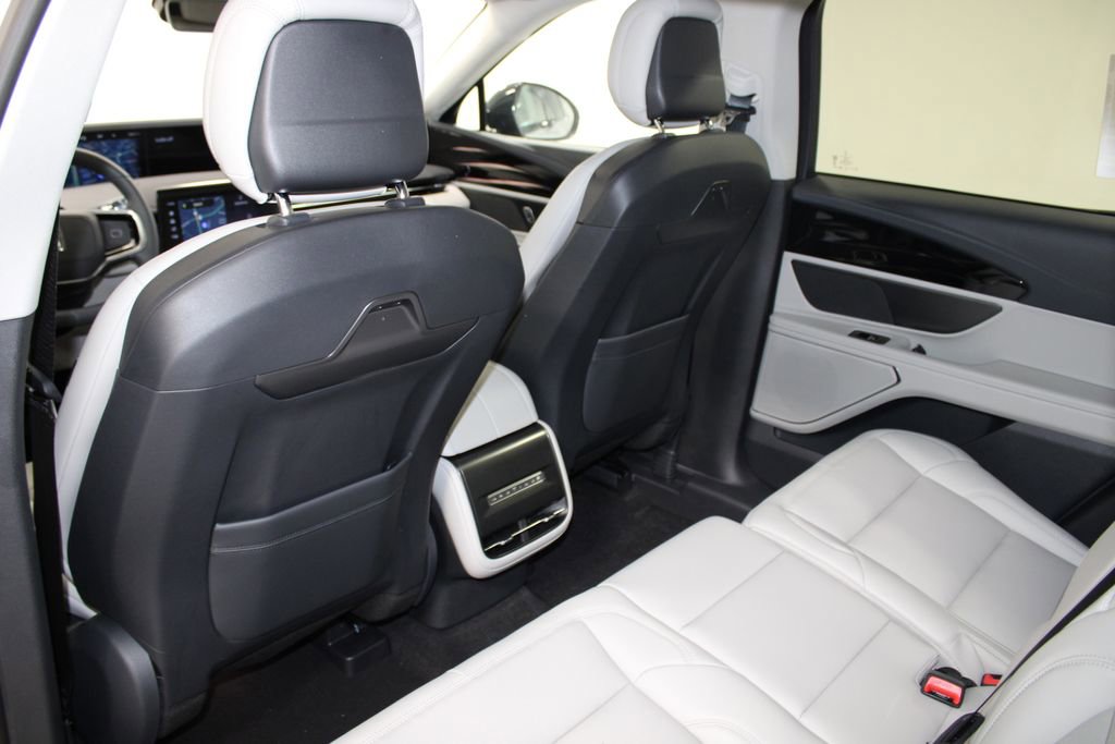 New 2026 Lincoln Nautilus Premier image 26