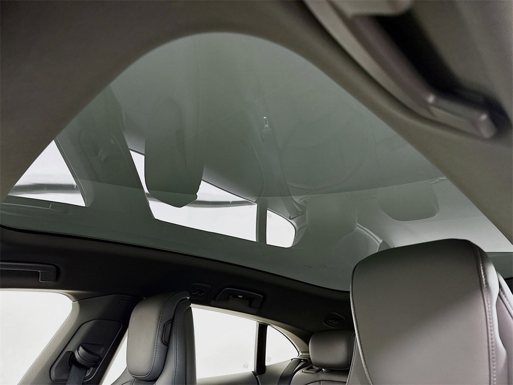 Certified 2022 Porsche Taycan 4 Cross Turismo image 22