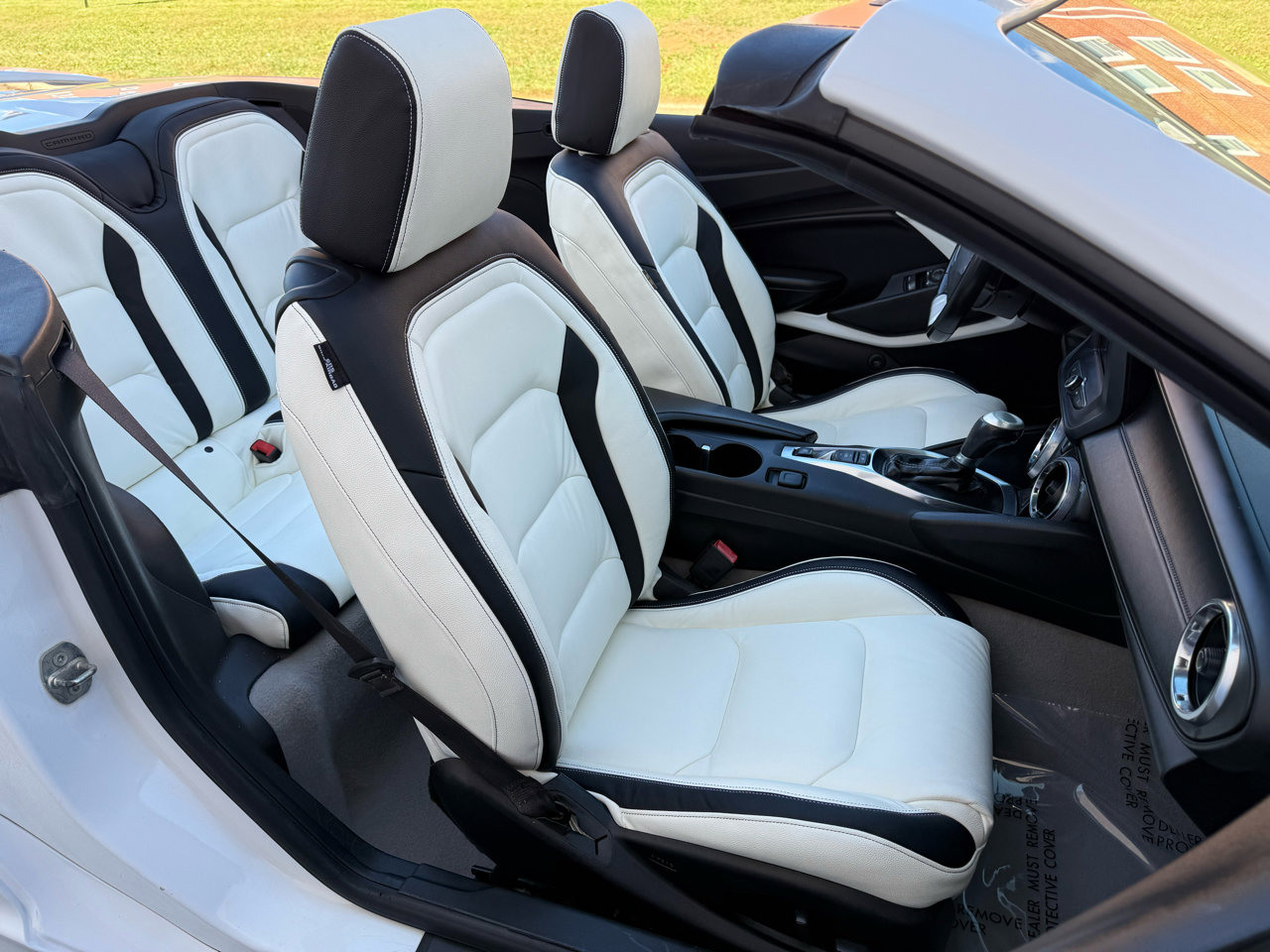 Used 2020 Chevrolet Camaro LT image 4