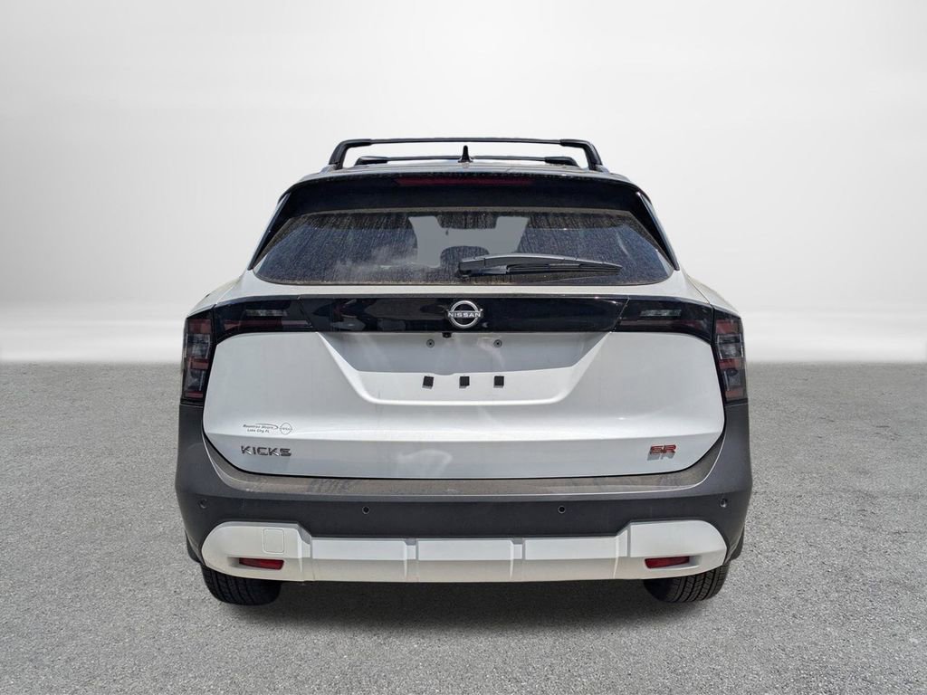 New 2026 Nissan Kicks SR image 4