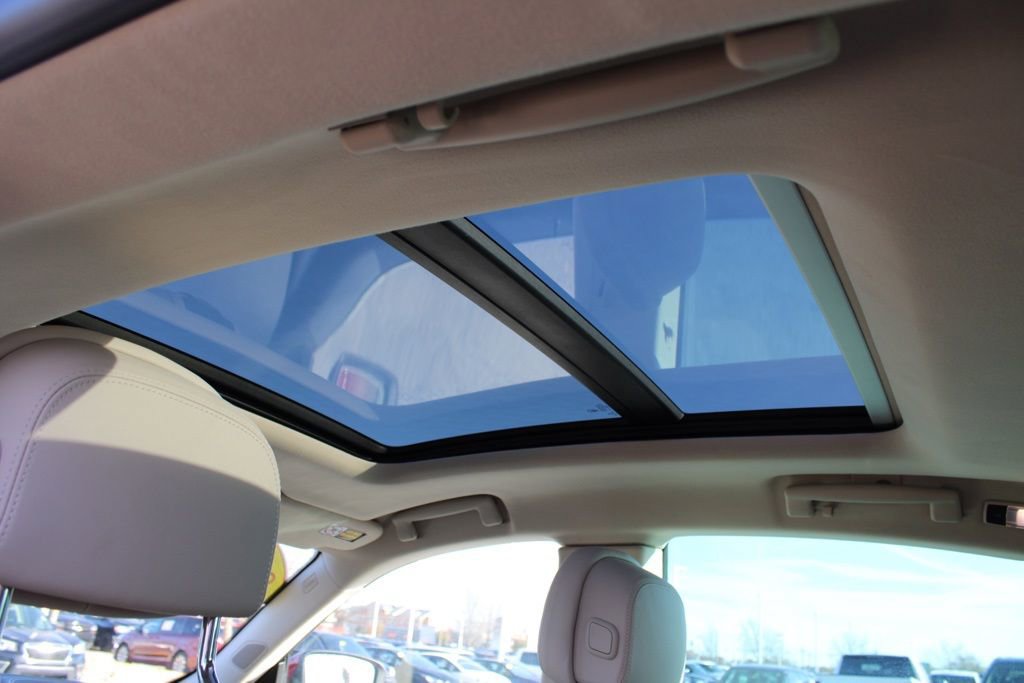 Used 2020 Maserati Levante S GranLusso image 30