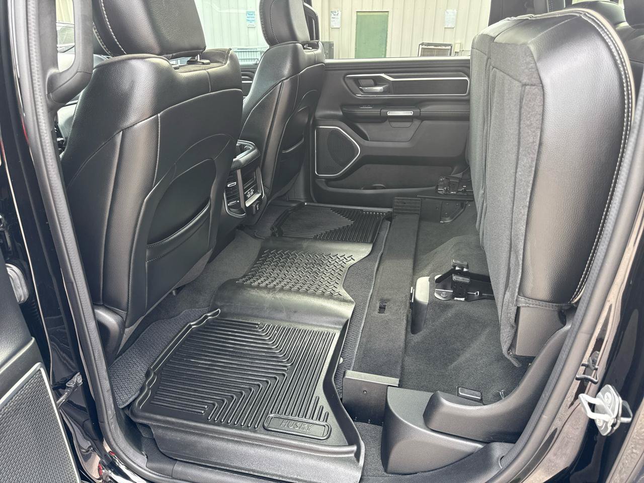 Used 2023 RAM 1500 Laramie RWD image 43