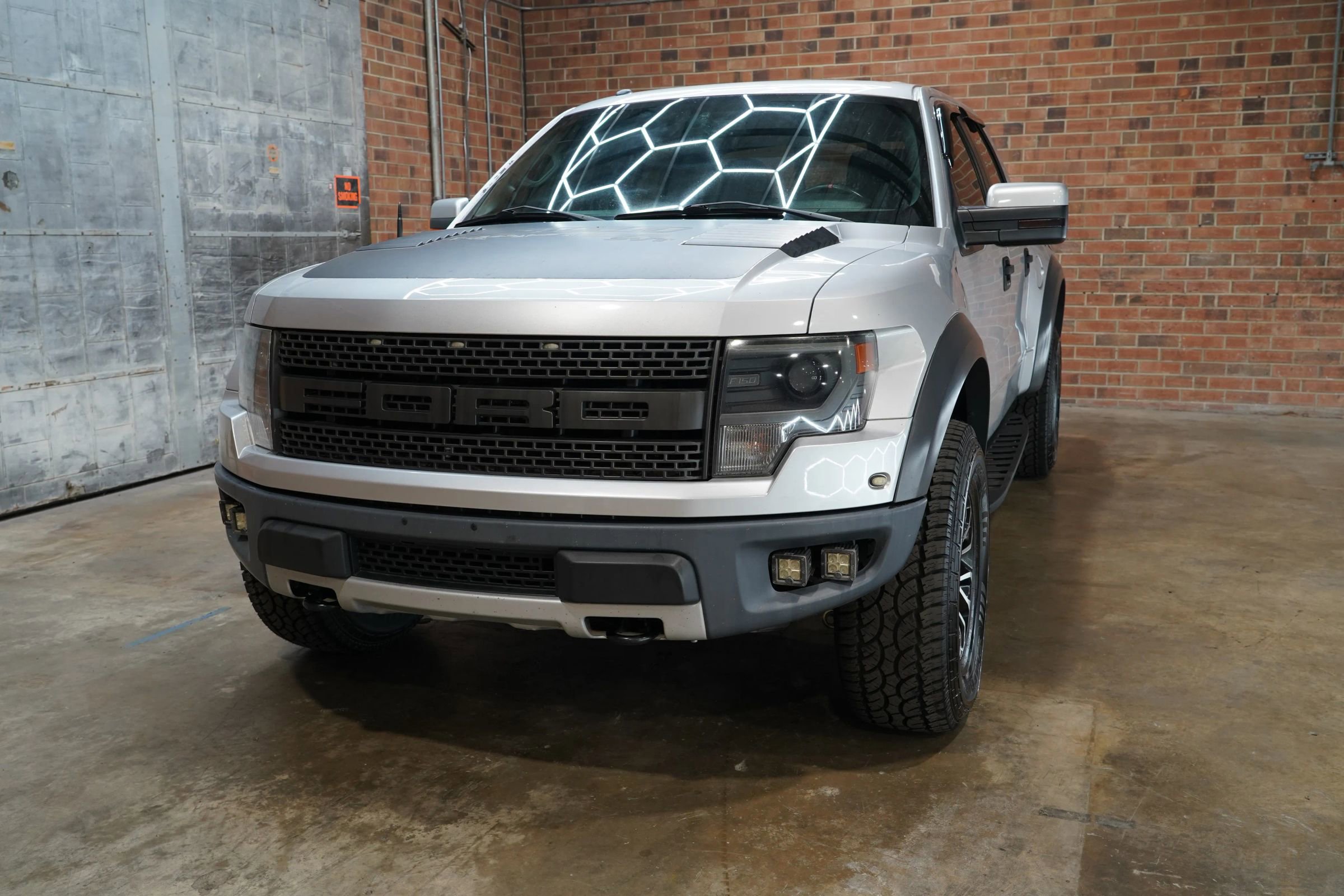Used 2014 Ford F150 Raptor w/ Equipment Group 801A Luxury image 6