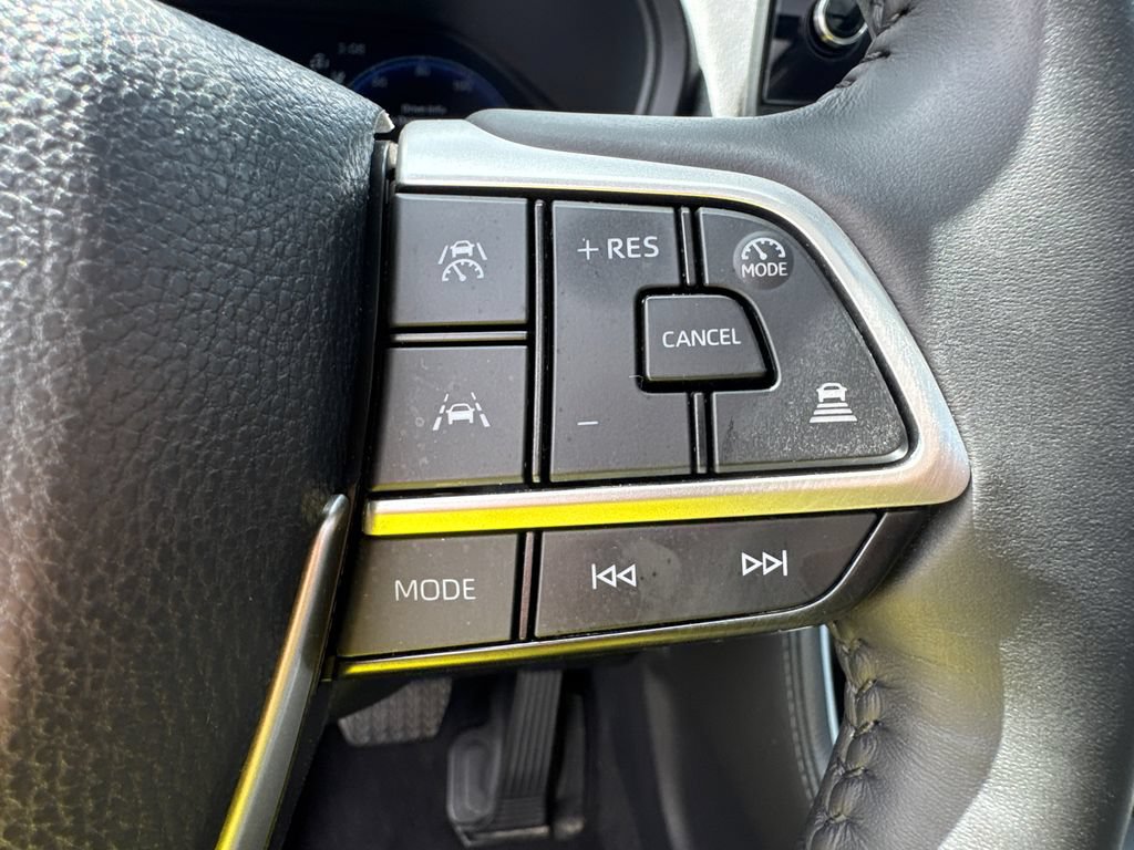 Used 2024 Toyota Grand Highlander AWD Hybrid image 27