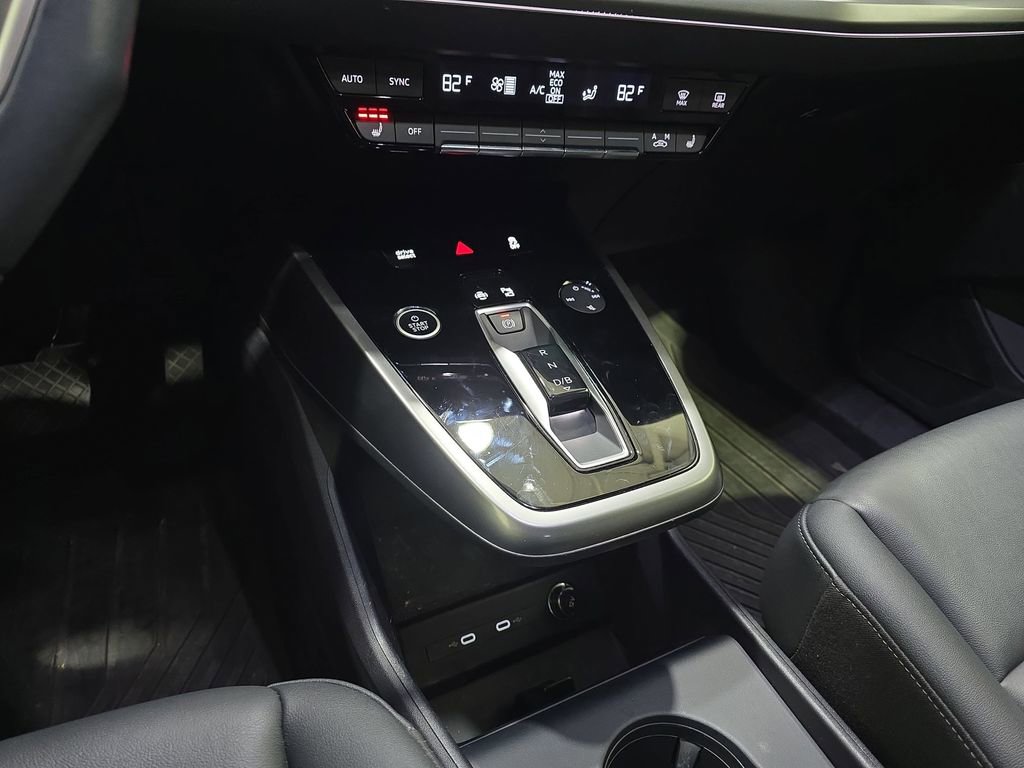 Used 2024 Audi Q4 e-tron Premium w/ Convenience Package image 25