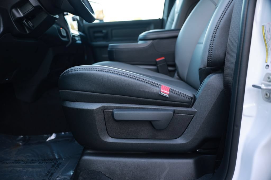 New 2026 RAM 3500 Tradesman AWD/4WD image 19
