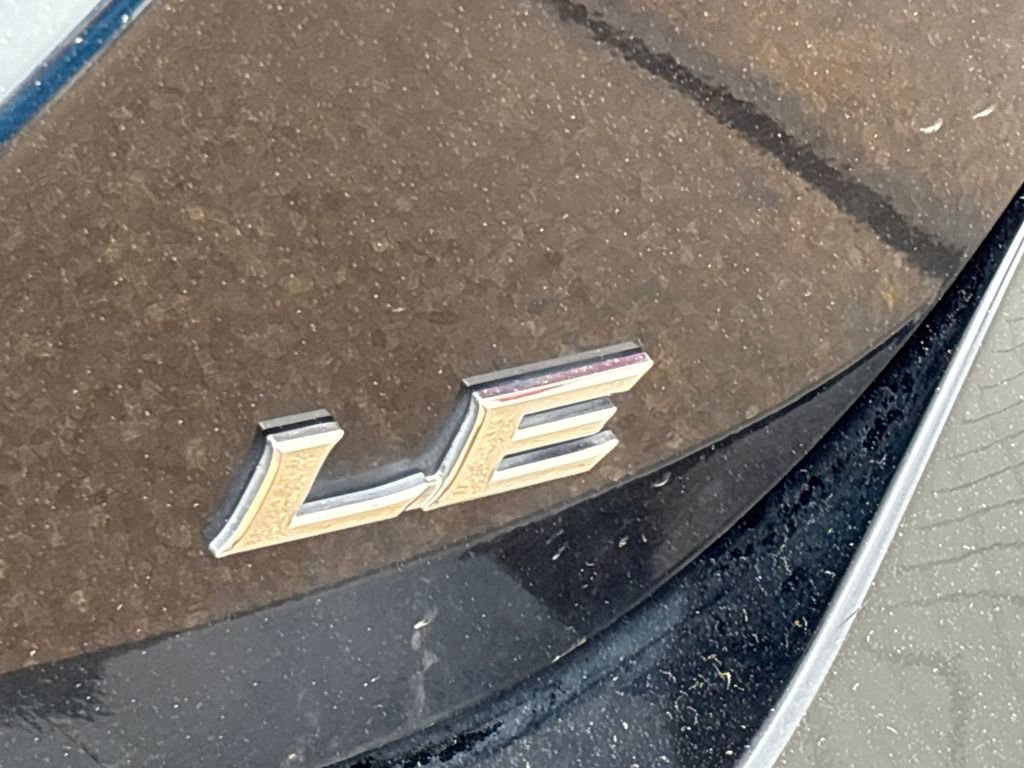 Used 2018 Toyota Camry LE w/ Convenience Package image 29