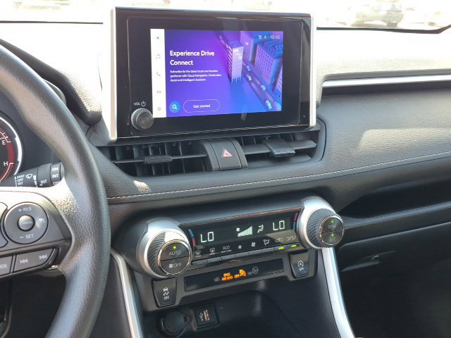Used 2025 Toyota RAV4 XLE FWD image 14
