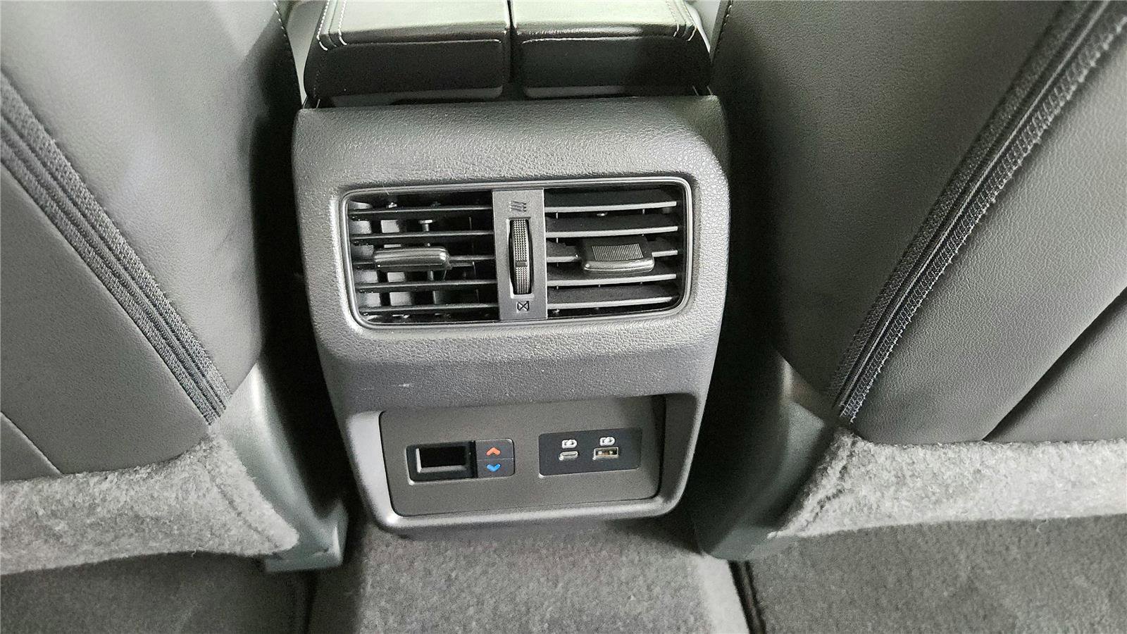 Used 2023 Nissan Rogue SL w/ SL Premium Package FWD image 16