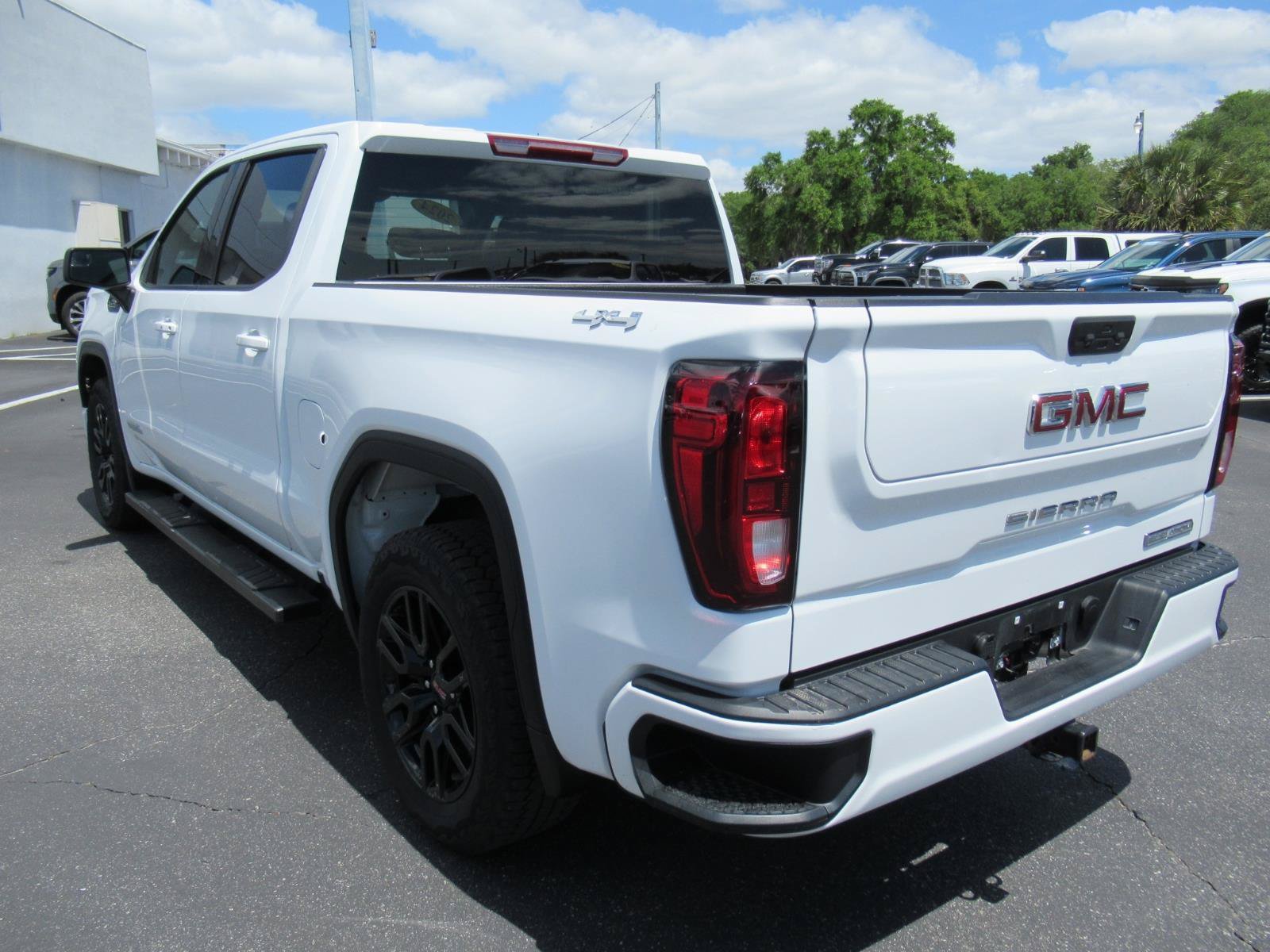 Certified 2024 GMC Sierra 1500 Elevation AWD/4WD image 7