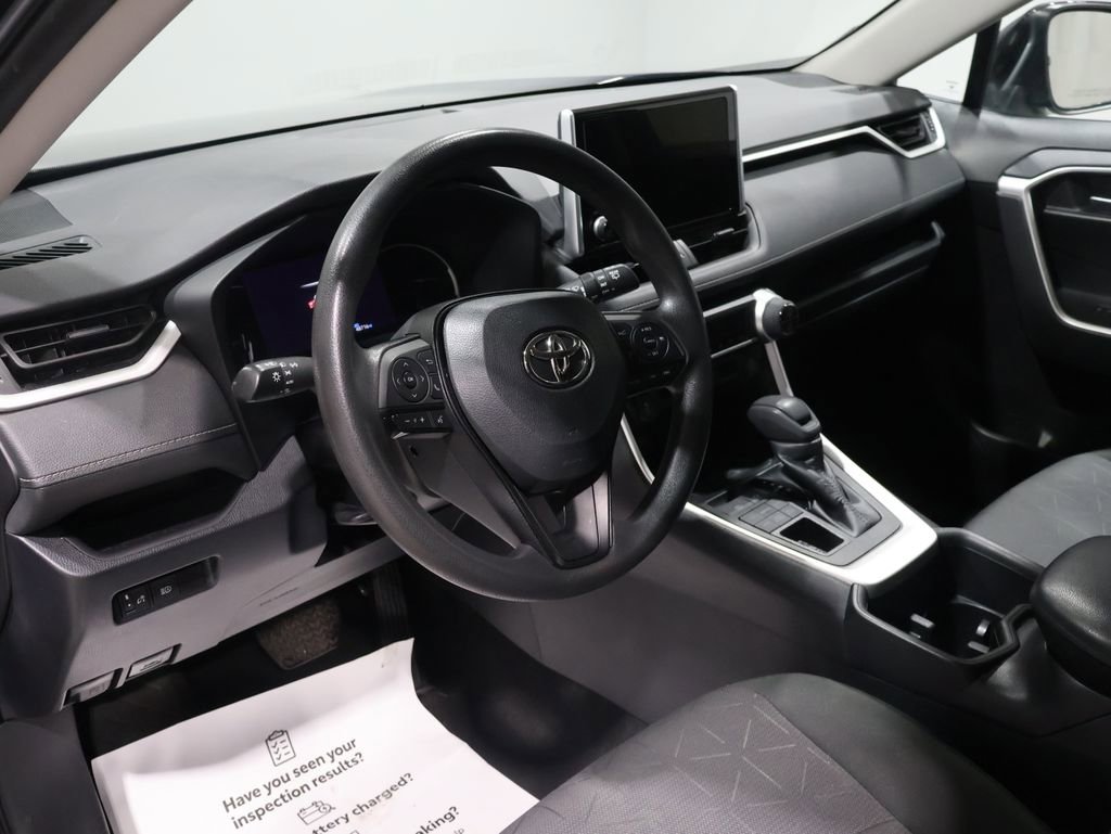 Used 2023 Toyota RAV4 XLE image 15