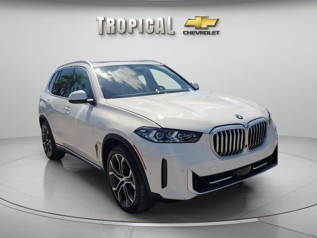 Used 2025 BMW X5 xDrive40i AWD/4WD image 4