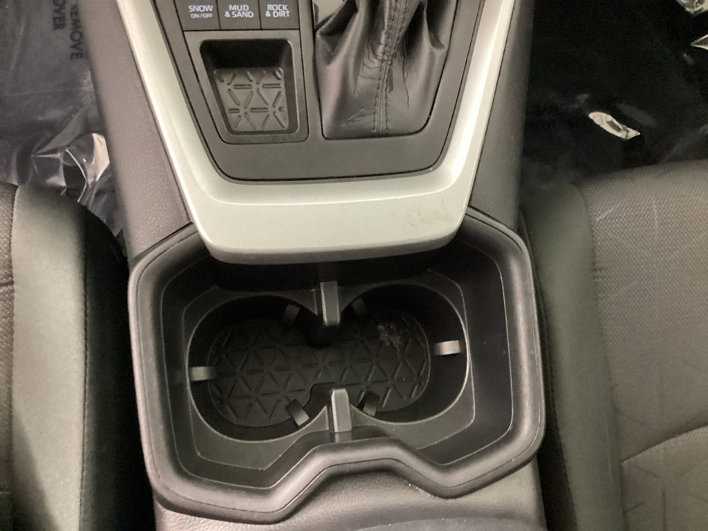 Used 2024 Toyota RAV4 XLE AWD/4WD image 25