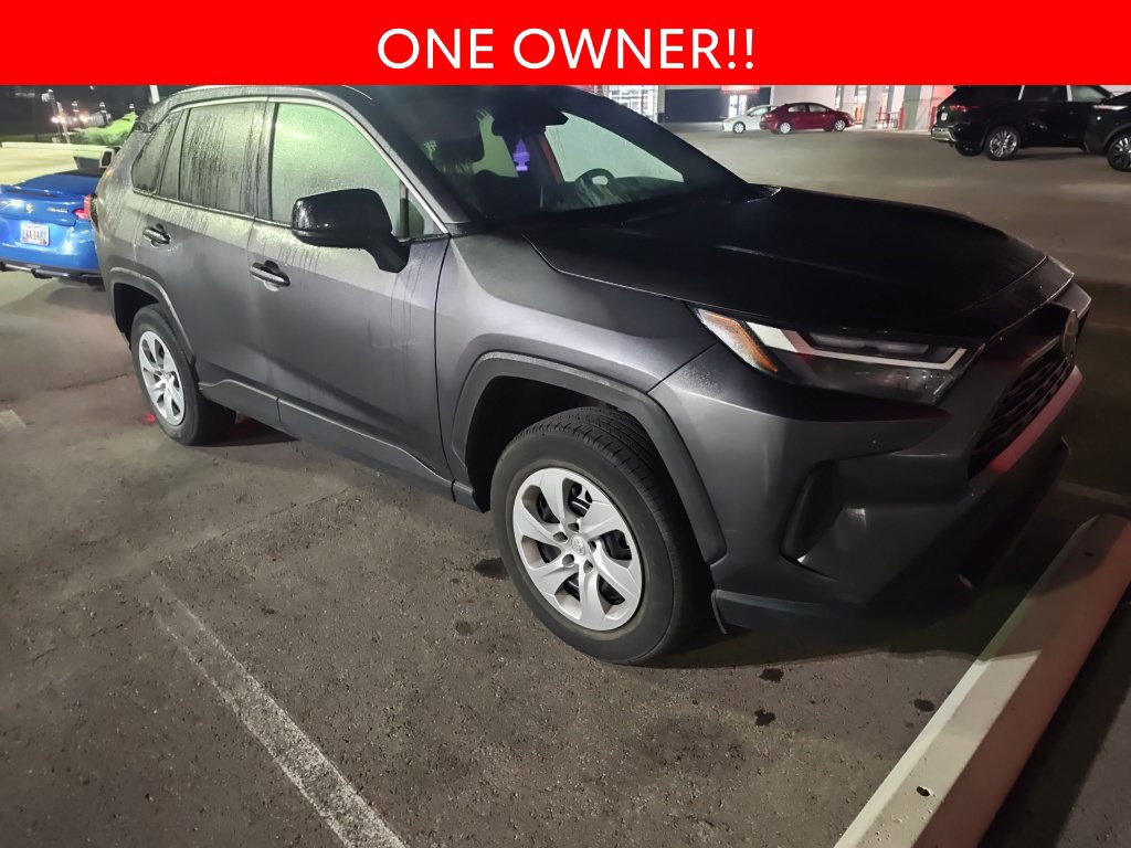 Used 2024 Toyota RAV4 LE FWD image 3