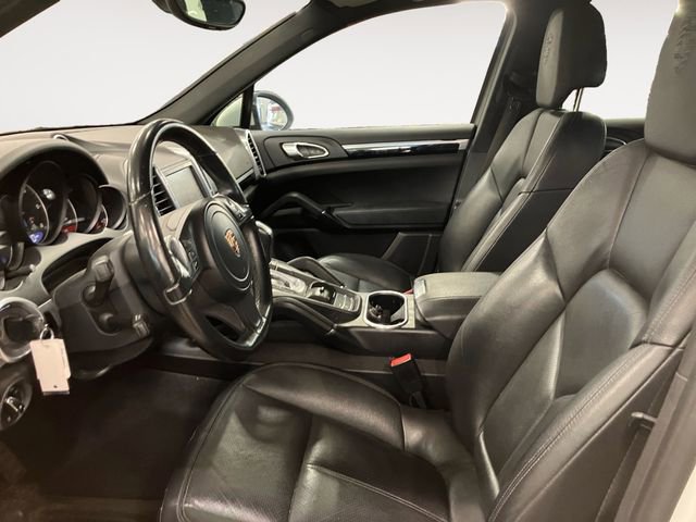 Used 2014 Porsche Cayenne Diesel AWD/4WD image 9