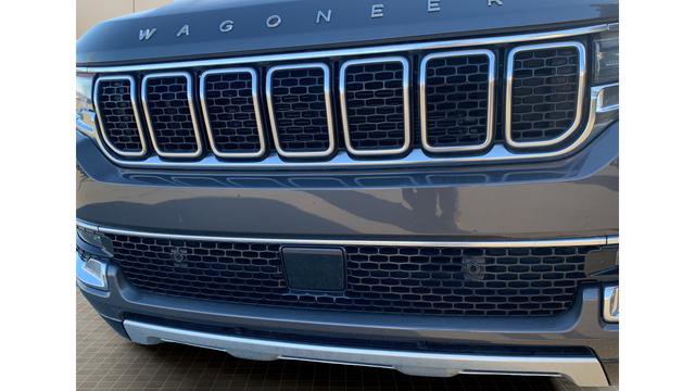 Used 2024 Jeep Wagoneer Series II w/ Flexible Seating Group image 15