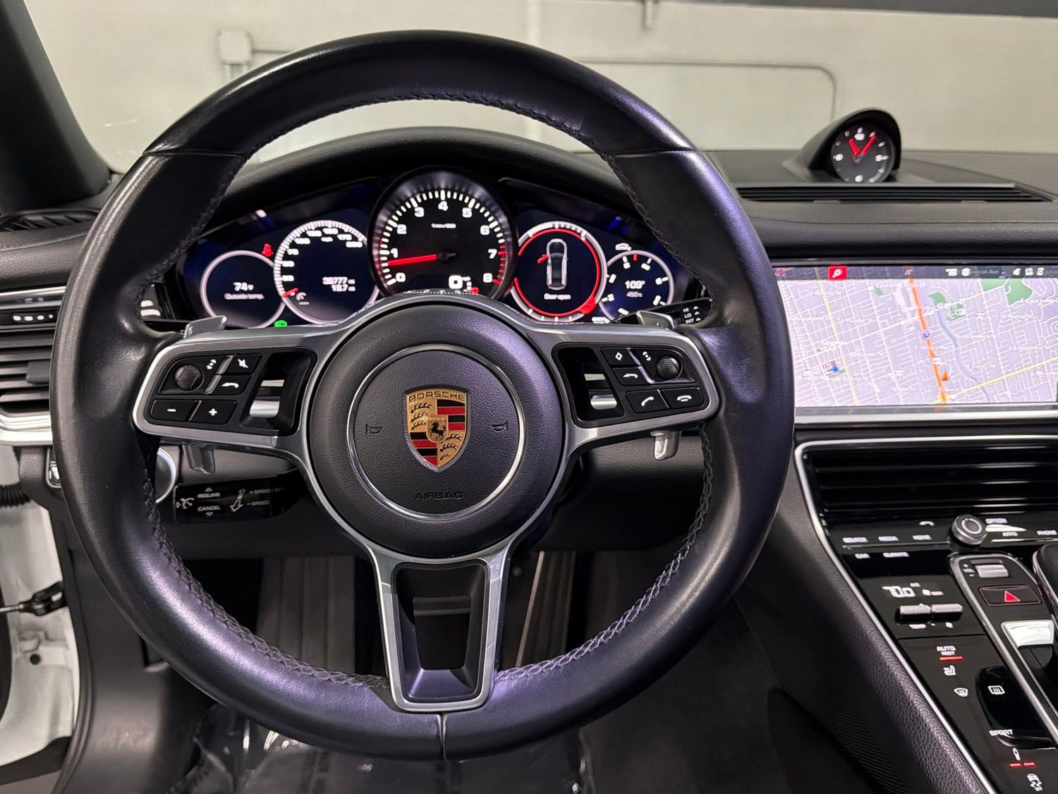 Used 2018 Porsche Panamera 4S AWD/4WD image 30