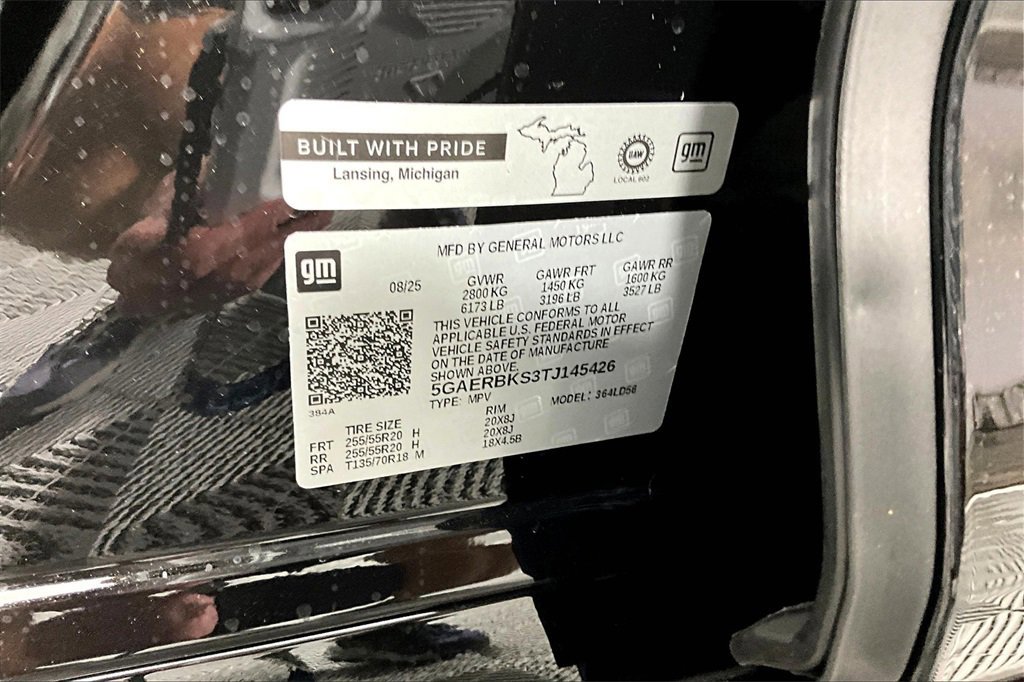 New 2026 Buick Enclave Sport Touring w/ Super Cruise Package image 9