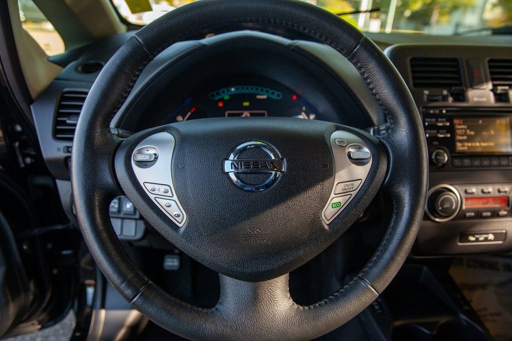 Used 2015 Nissan Leaf S w/ Charge Package image 15