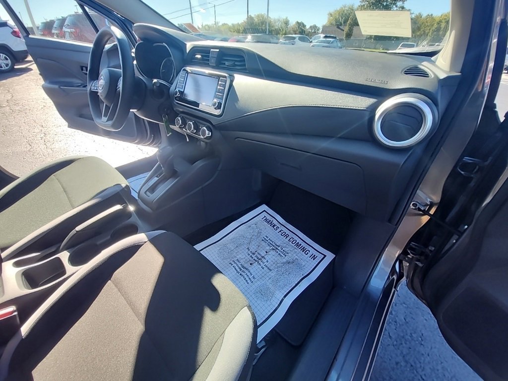 Used 2025 Nissan Versa S w/ S Plus Package image 18