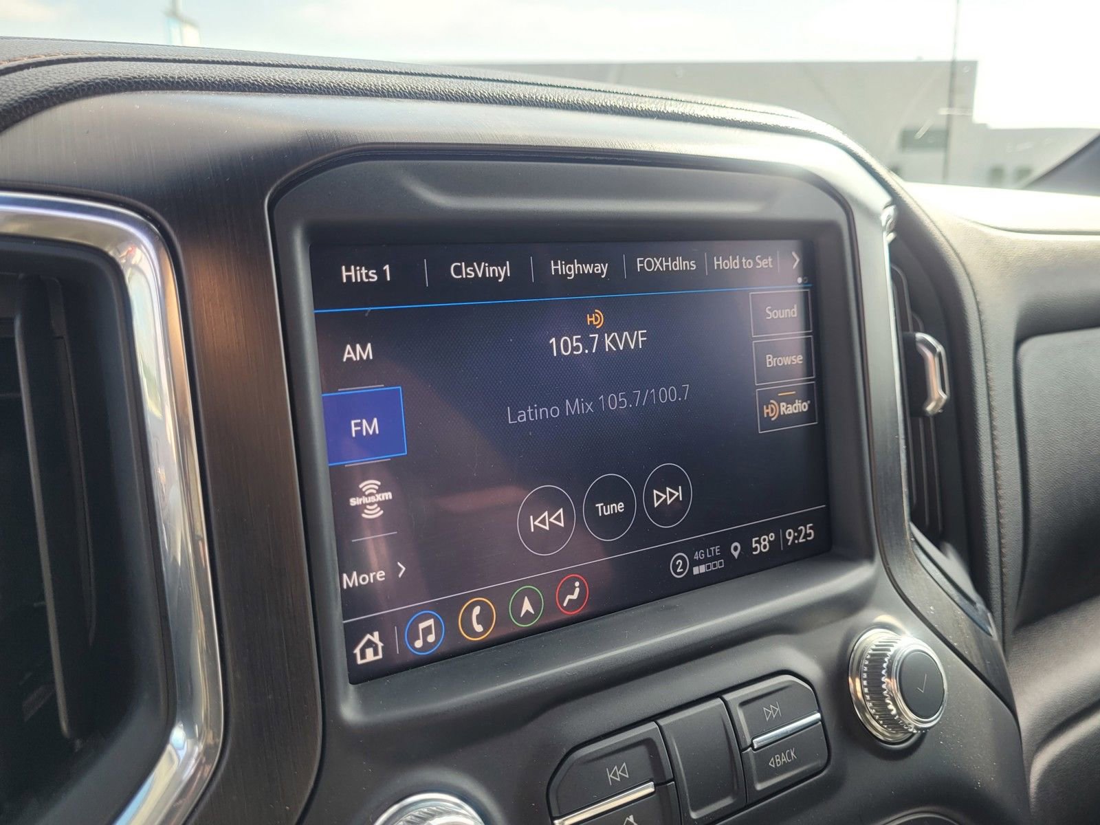 Used 2021 GMC Sierra 1500 AT4 w/ AT4 Preferred Package image 19