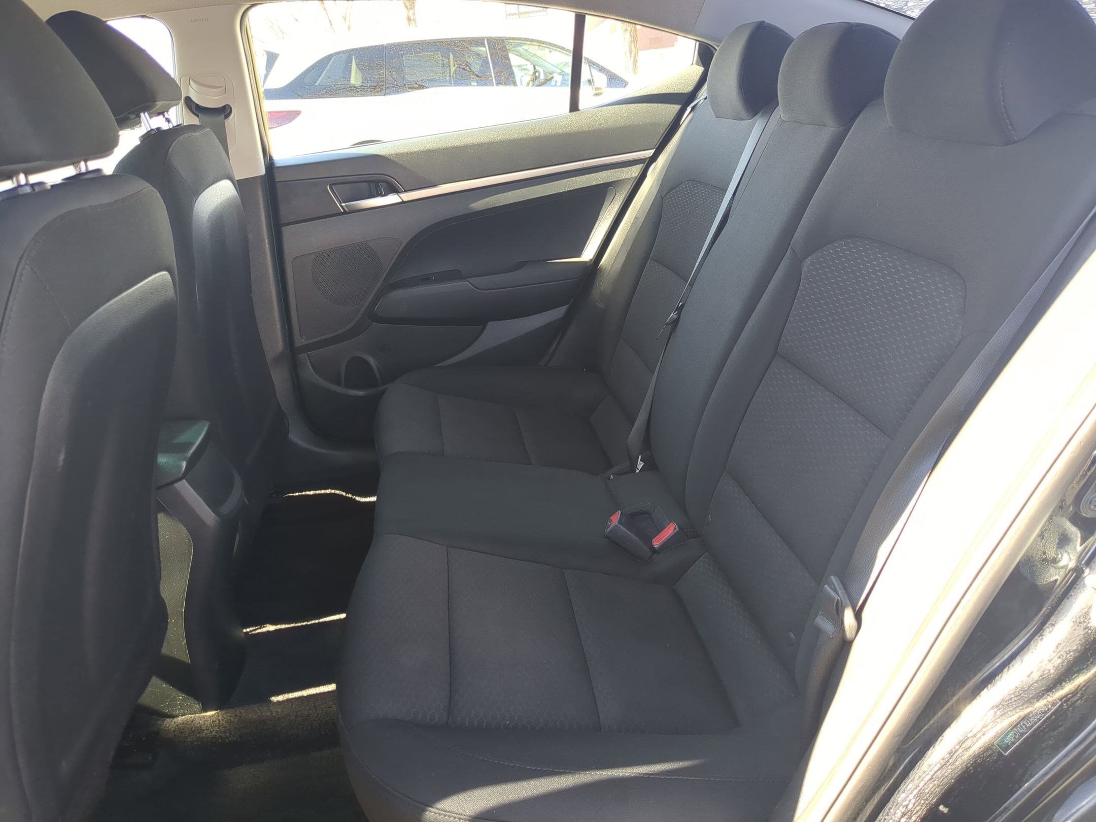 Used 2020 Hyundai Elantra SE w/ Cargo Package (C1) image 27