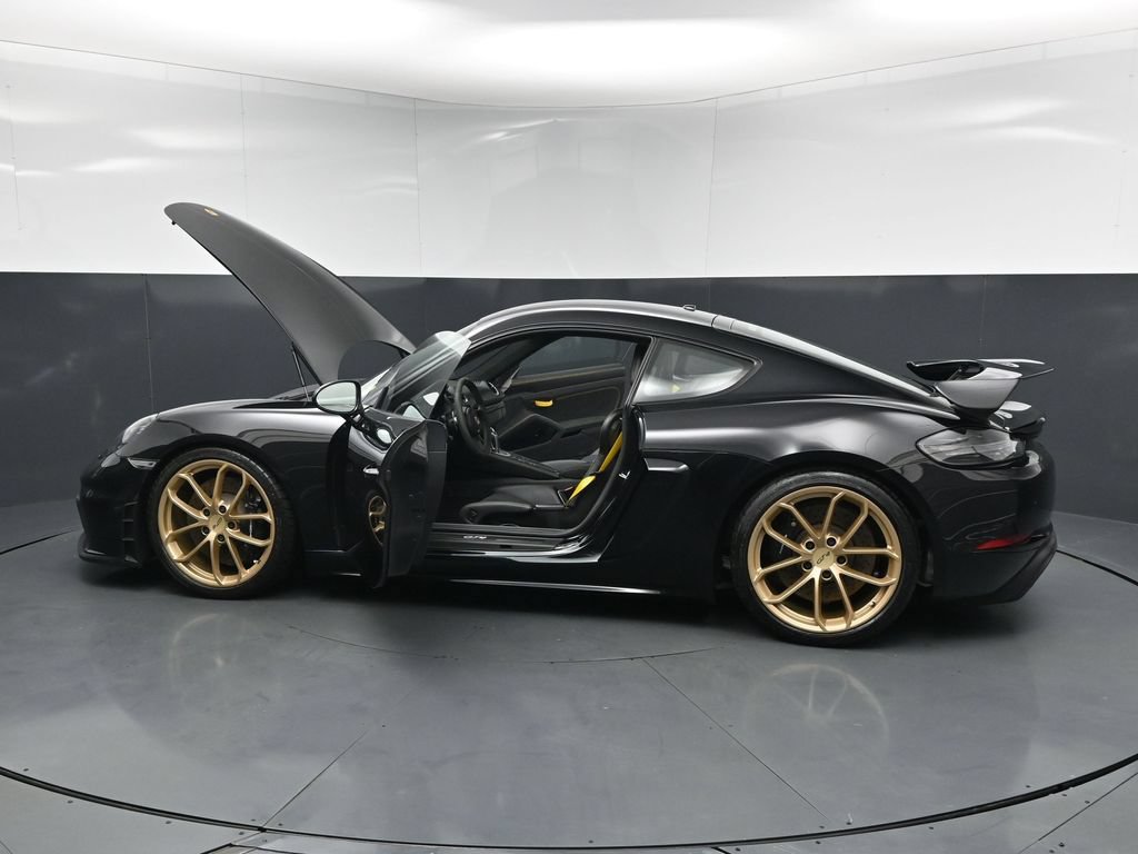 Used 2022 Porsche 718 Cayman GT4 RWD image 32