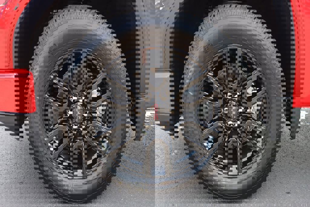 New 2025 GMC Sierra 1500 Pro w/ Graphite Edition image 20