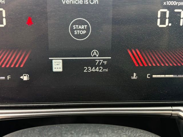 Used 2025 Kia Sorento S w/ Panoramic Sunroof Package image 4