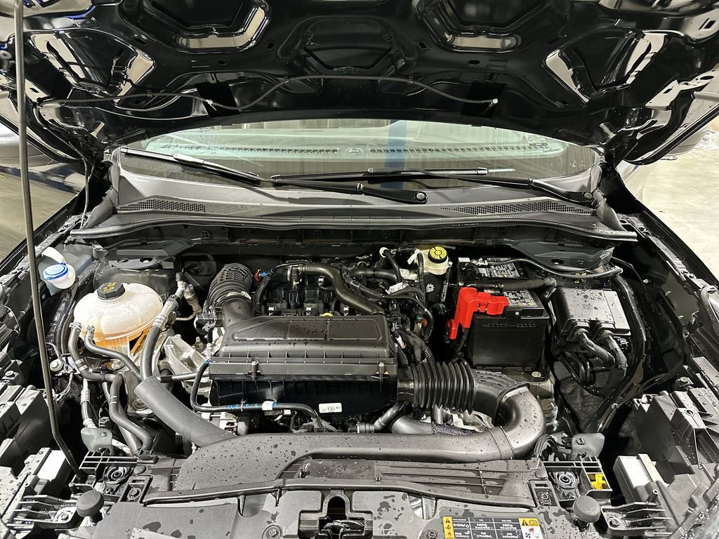 Used 2025 Ford Escape ST-Line image 17