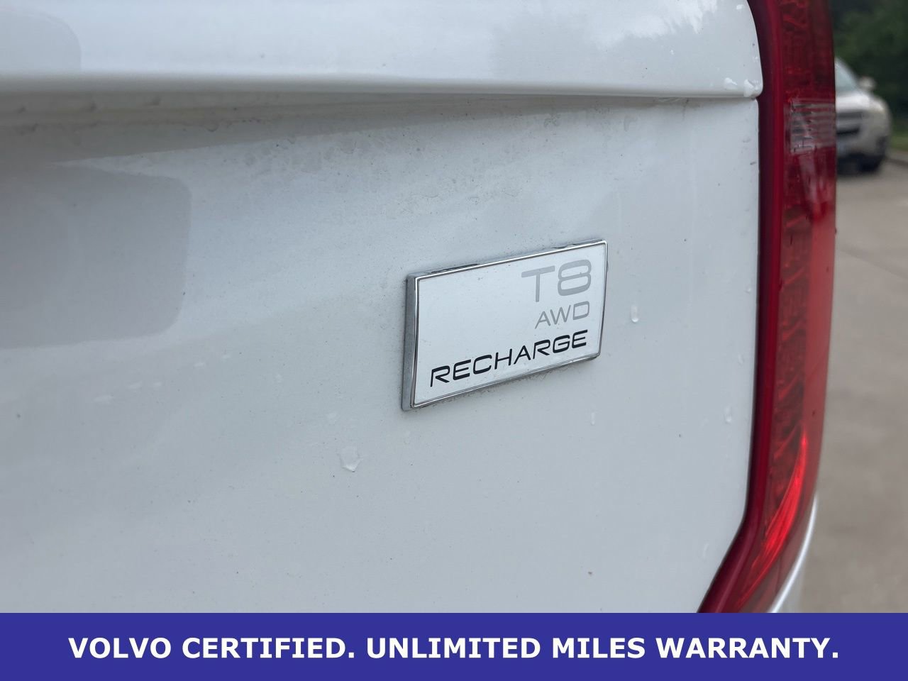 Used 2024 Volvo XC90 T8 Ultimate w/ Lounge Package image 9