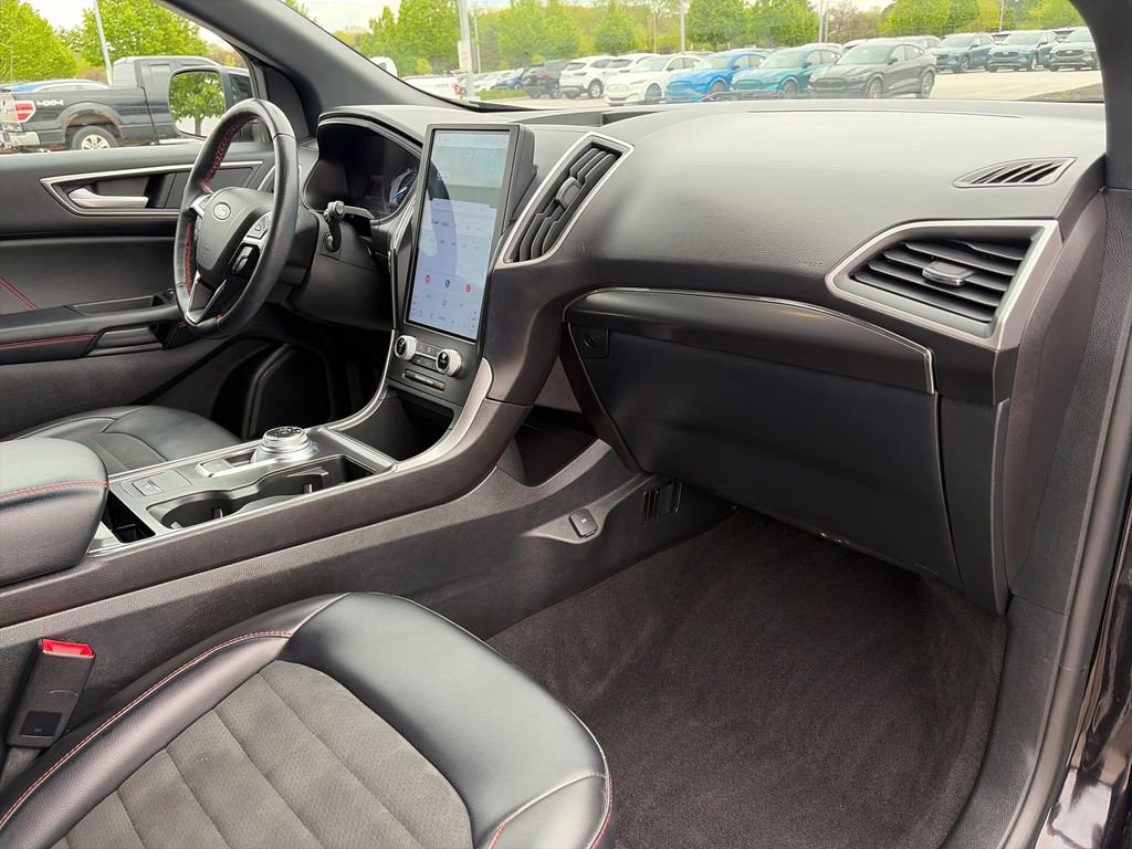 Used 2022 Ford Edge ST-Line AWD/4WD image 10