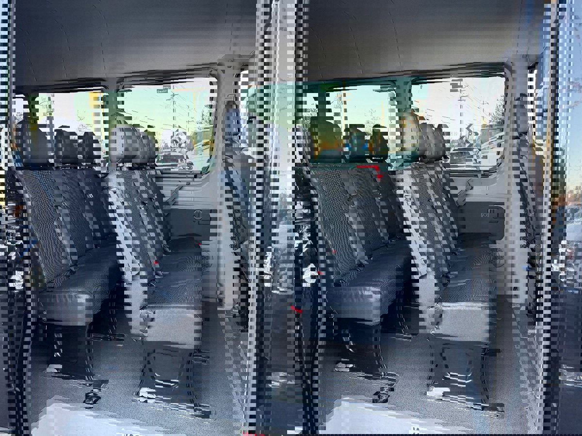 Used 2016 Mercedes-Benz Sprinter 2500 image 10