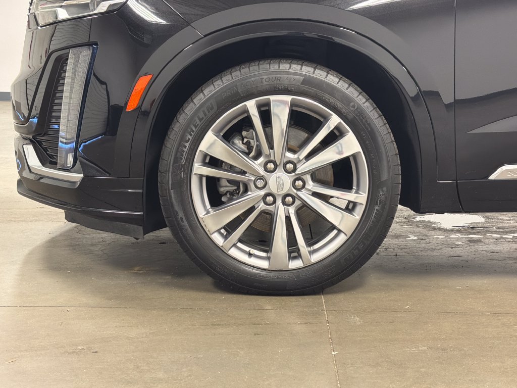 Used 2023 Cadillac XT6 Premium Luxury FWD image 10