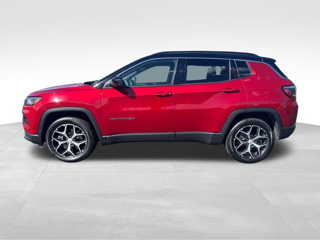Used 2024 Jeep Compass Limited AWD/4WD image 2
