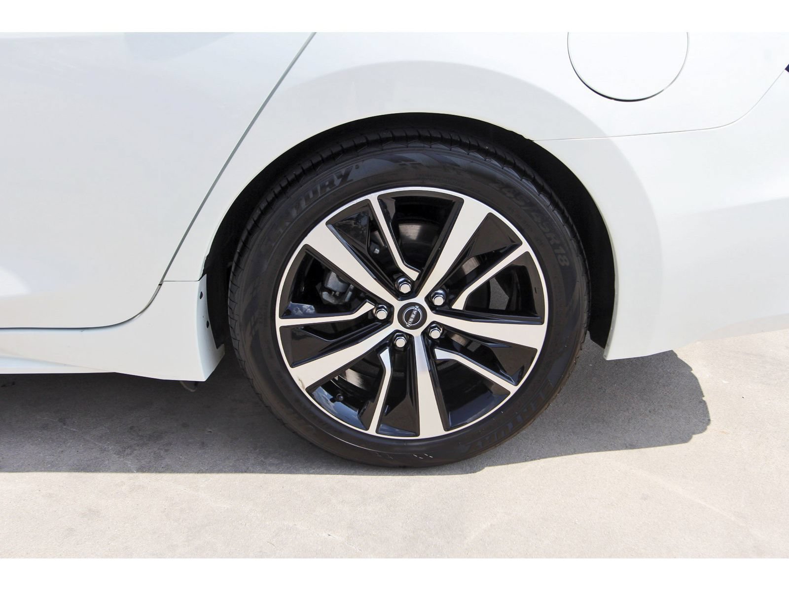 Used 2023 Nissan Maxima SV w/ Floor Mat Group FWD image 32