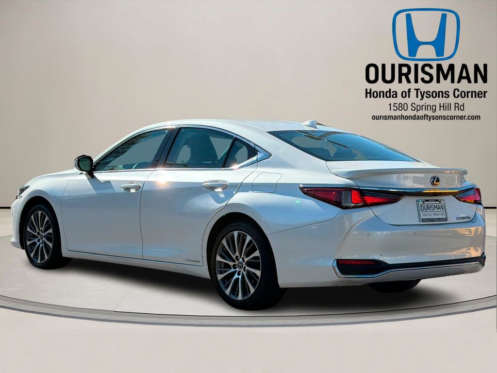 Used 2021 Lexus ES 300h w/ Premium Package image 4