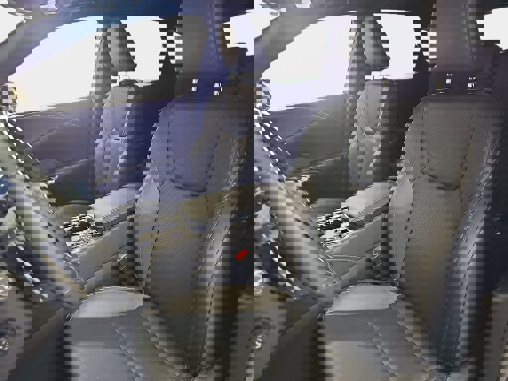 Certified 2025 Lexus RX 350h w/ Convenience Package image 18