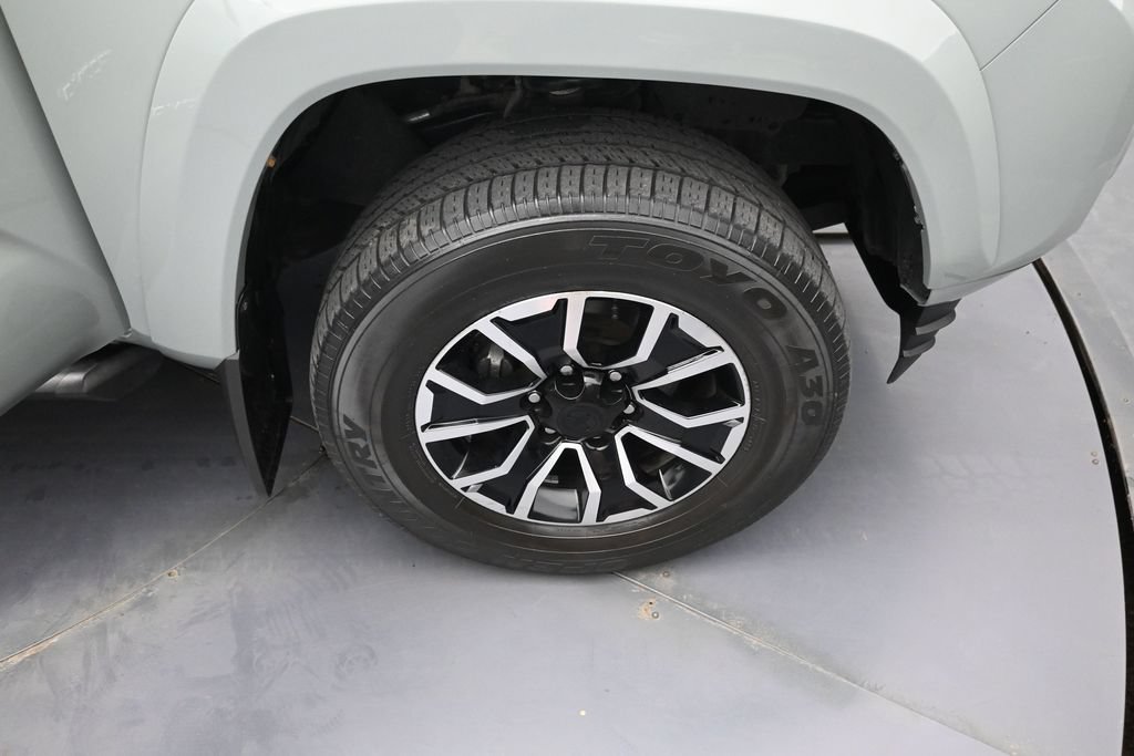 Used 2023 Toyota Tacoma TRD Sport AWD/4WD image 31