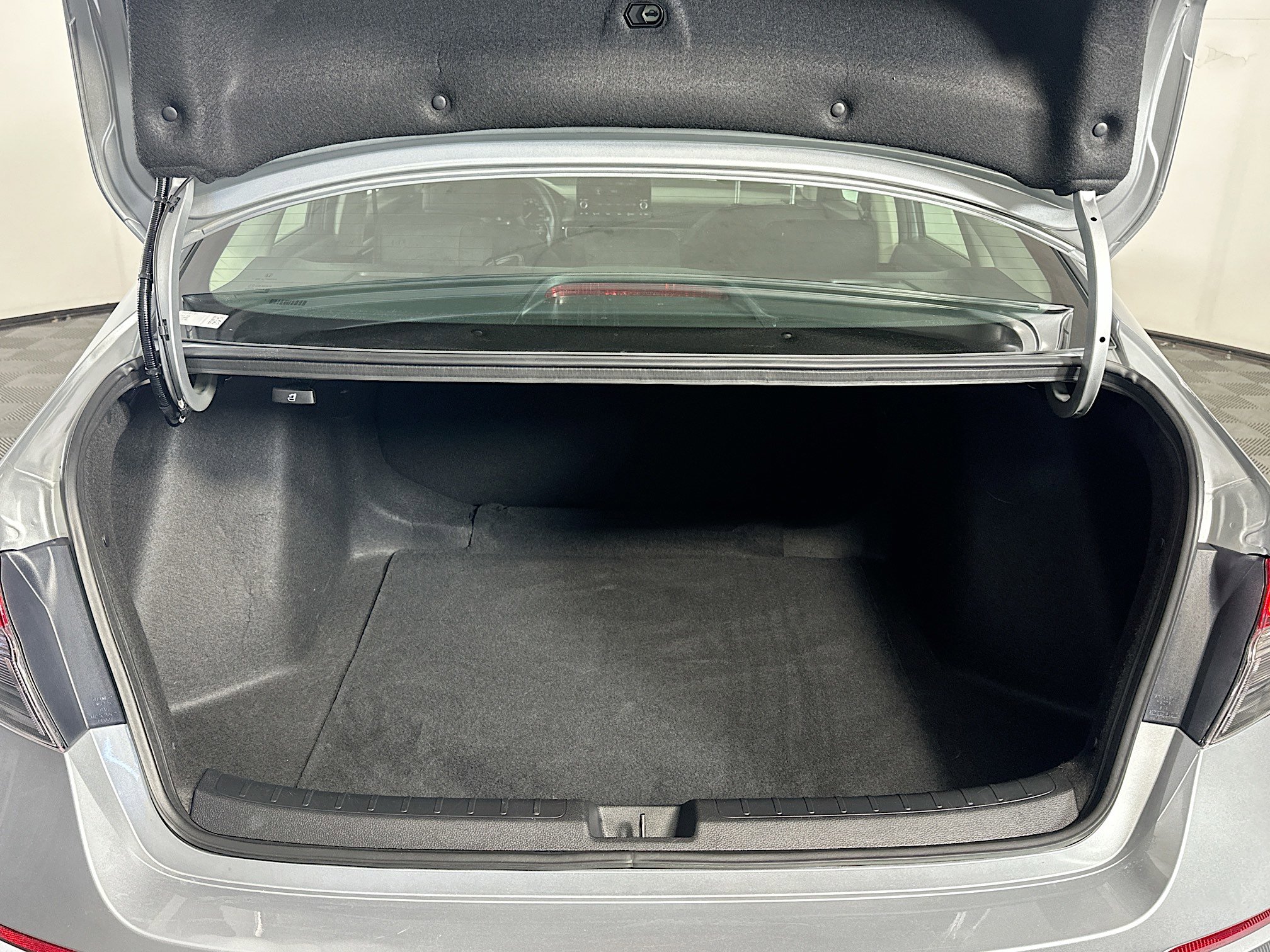 Used 2025 Honda Civic LX image 27